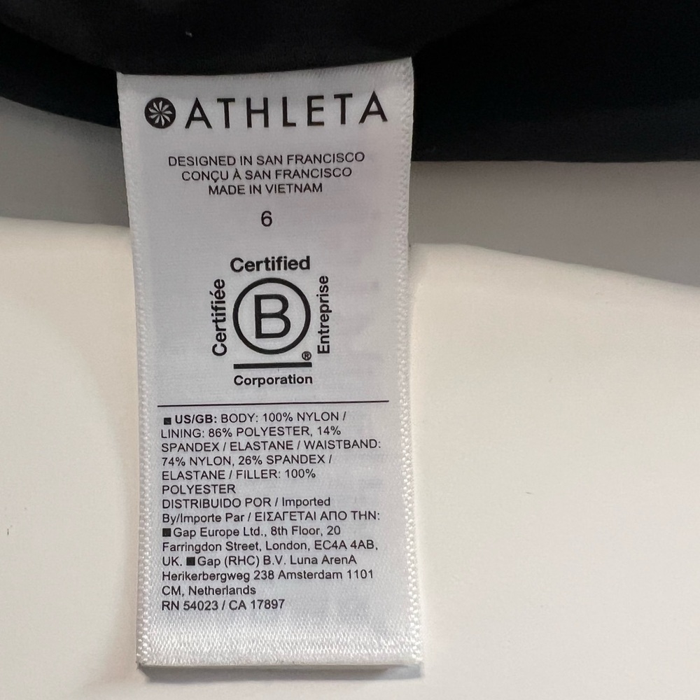 Athleta Apres Quilted Ski Short‎ in Black #467120 Zippered Pockets Size 6 - Picture 11 of 15